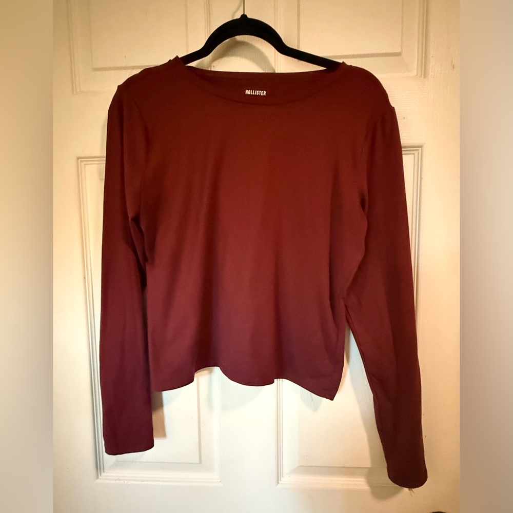 Hollister Long-Sleeve Crewneck Top in Deep Wine